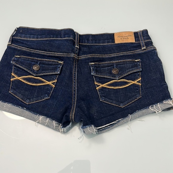 Abercrombie & Fitch Shorts - Picture 3 of 7